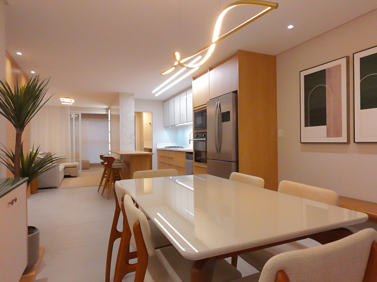 Jantar integrado à cozinha